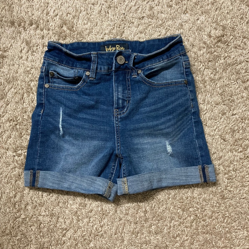 Distressed high waist cuffed jean shorts